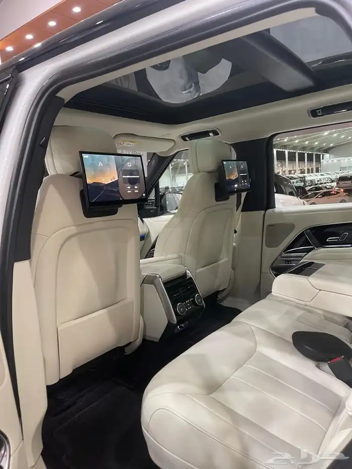 رنج روفر HSE V6 فل  أوبشن 2023 15