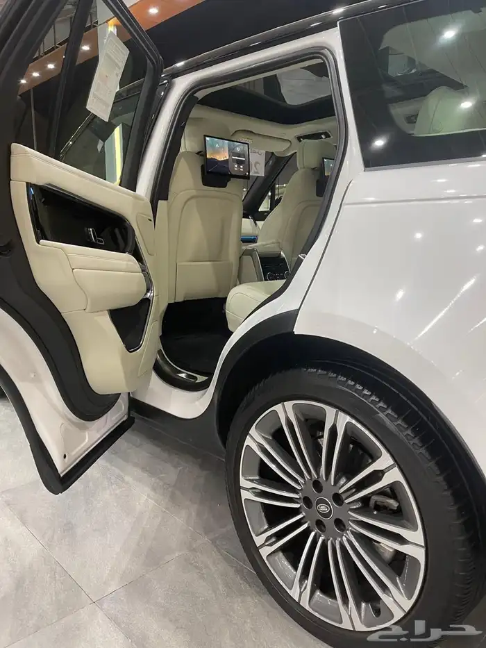 رنج روفر HSE V6 فل  أوبشن 2023 9
