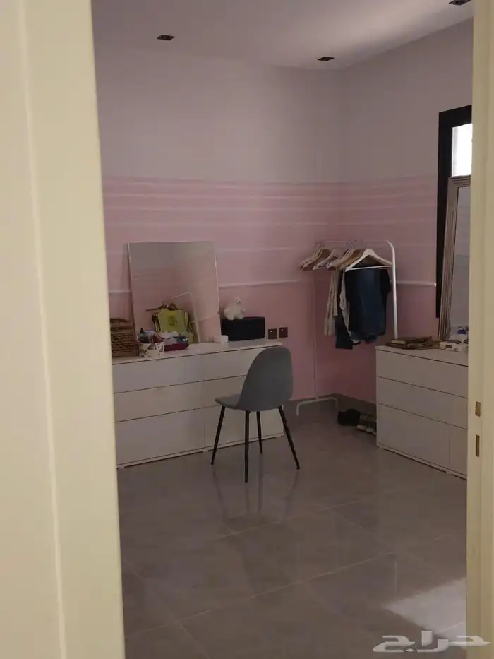 للاجار فيلا دبلوكس زاوية في حي بدر 0