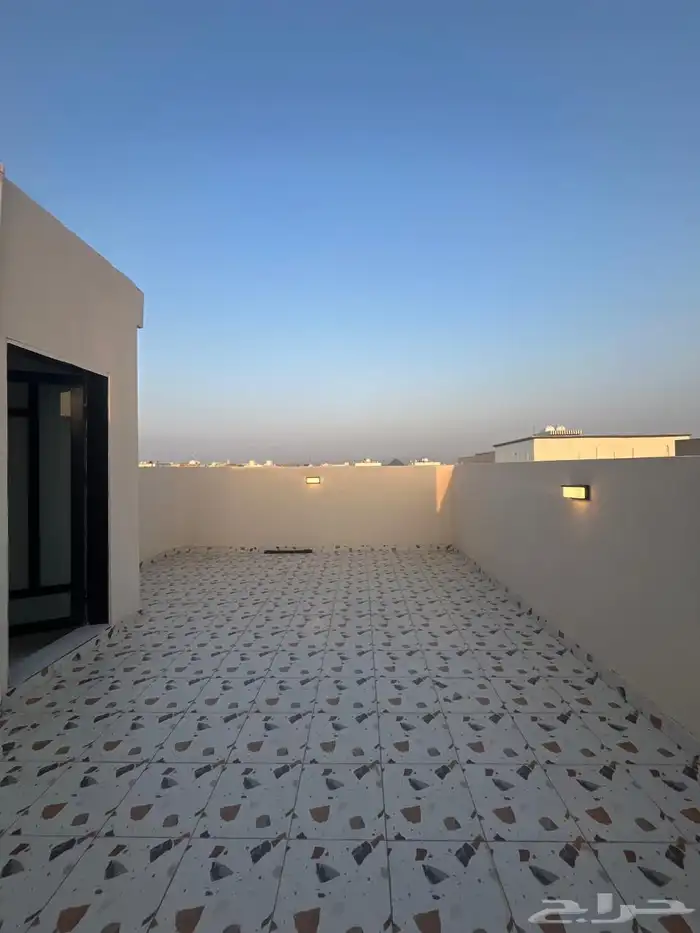 فلل فاخرة للبيع حي الملك فهد 25