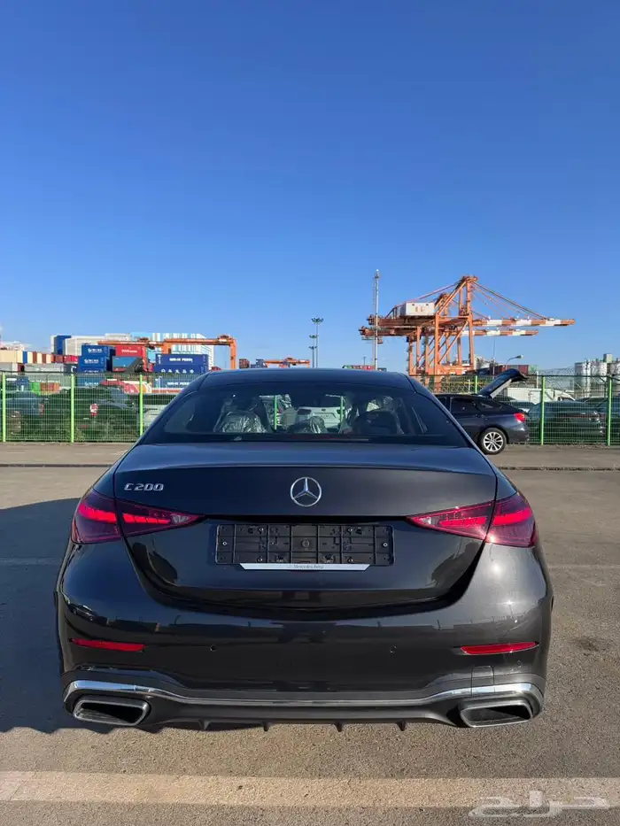 ب224.900 الف شامل جميع المصاريف C200 AMG 2025 فل كامل 4