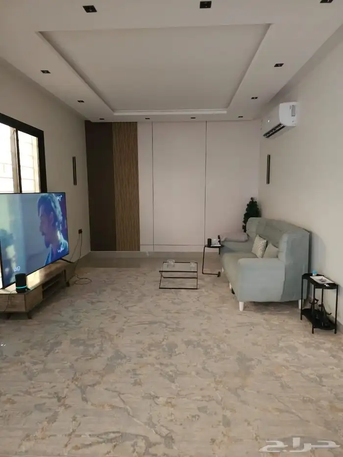 للاجار فيلا دبلوكس زاوية في حي بدر 11