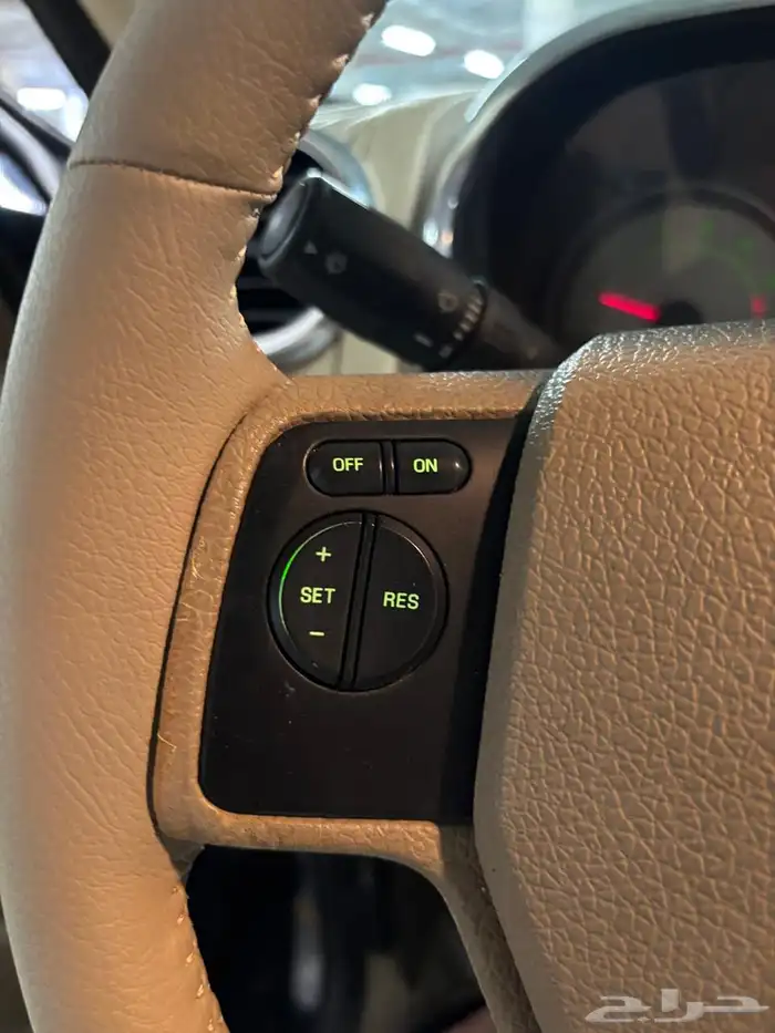 للبيع اكسبلورر 2010 اسود 15