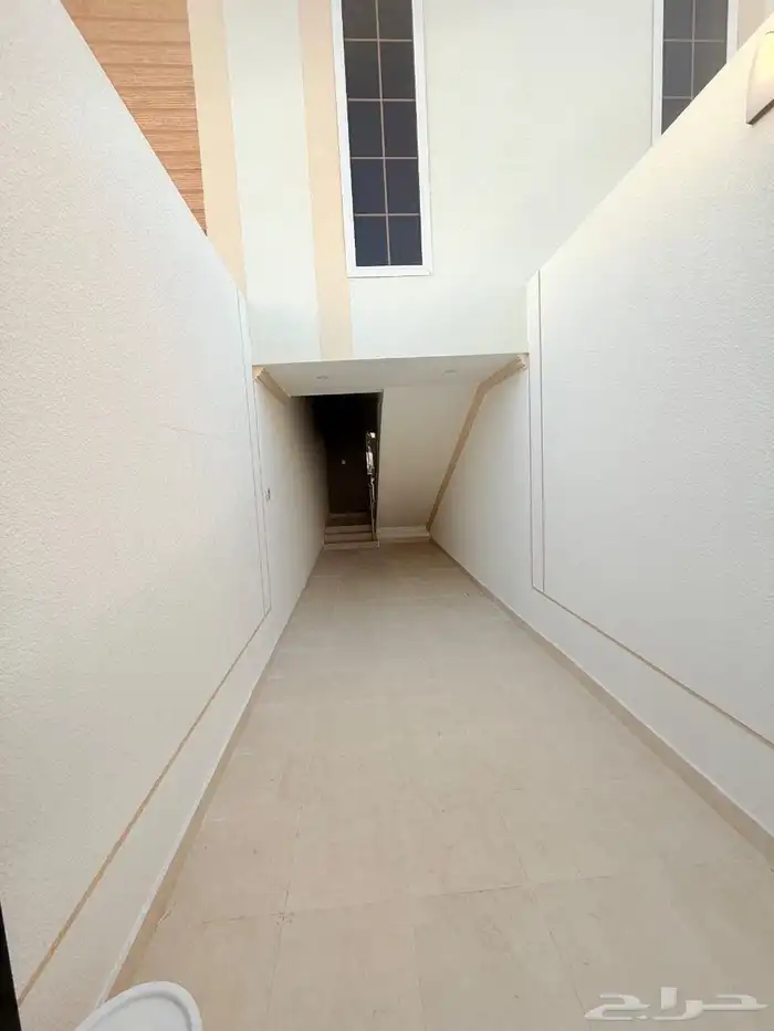 شقة للبيع دور ثاني ممتازة 11