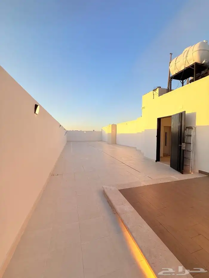 شقة للبيع دور ثاني ممتازة 18