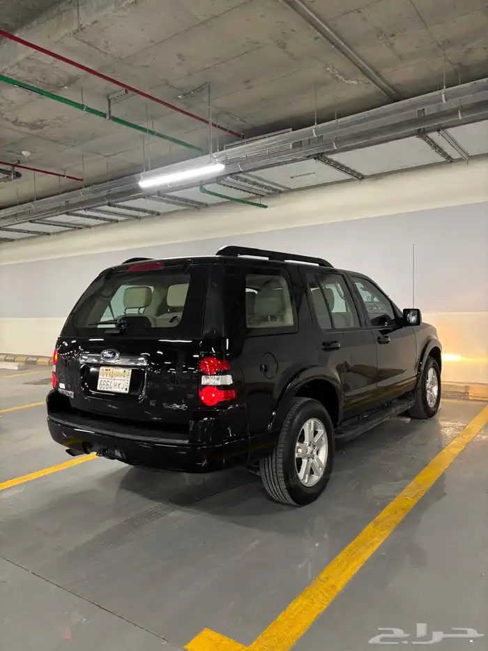 للبيع اكسبلورر 2010 اسود 24