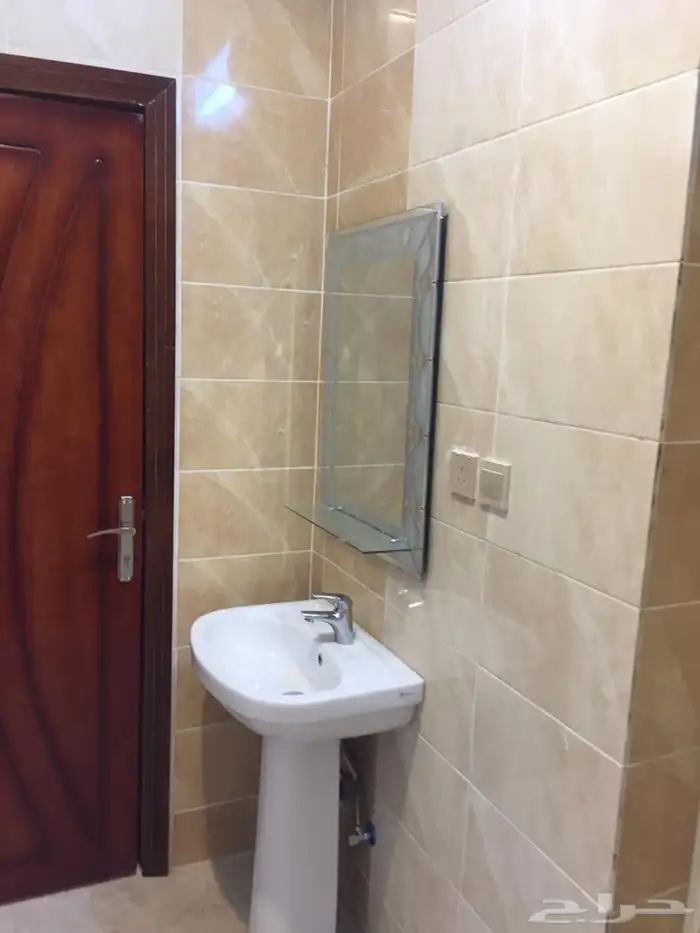 شقة راقية للعوائل للإيجار حي السويس مخطط الرحاب 1 8