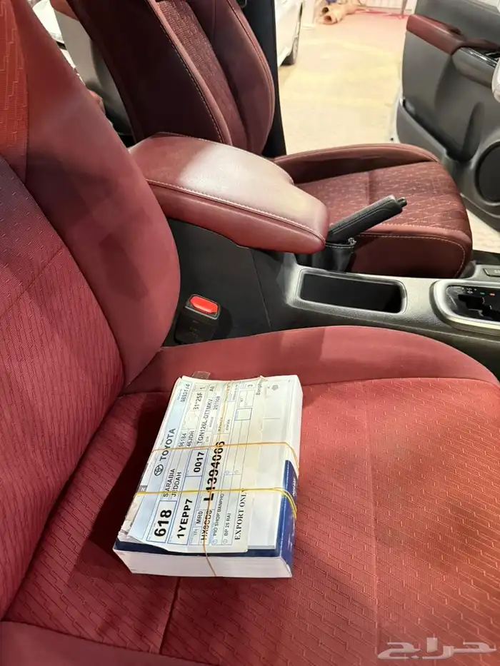 تويوتا هايلكس بنزين مخزنن 43