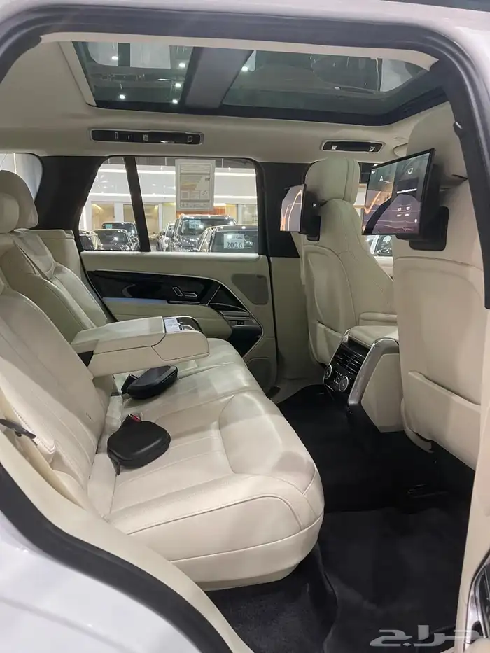 رنج روفر HSE V6 فل  أوبشن 2023 11