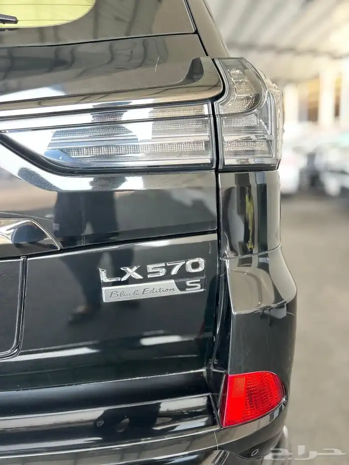 جيب لكزس2021 LX مخزن بلاك دشن عداد 35 الف كيلو 10