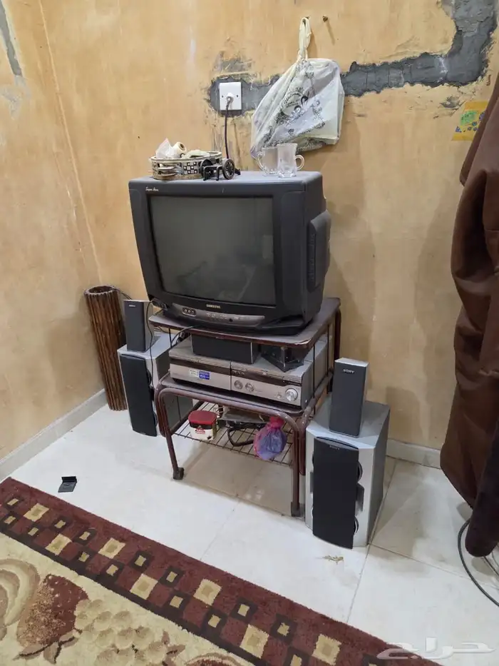 فرن و تلفزيون للبيع 0