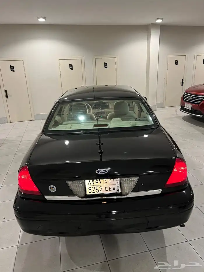 فورد فكتوريا بوليسي 2009 29