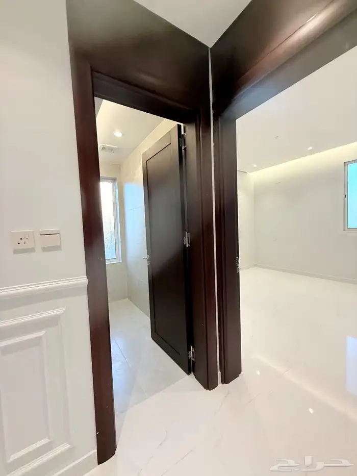 شقة للبيع دور ثاني ممتازة 16