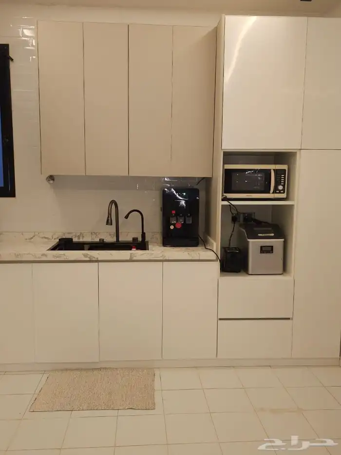 للاجار فيلا دبلوكس زاوية في حي بدر 14