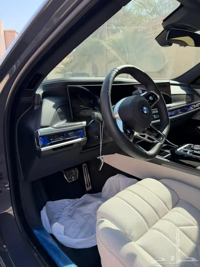 بي ام دبليو 735 2026 M-kit كامل المواصفات تحت الضمان وصيانه 6