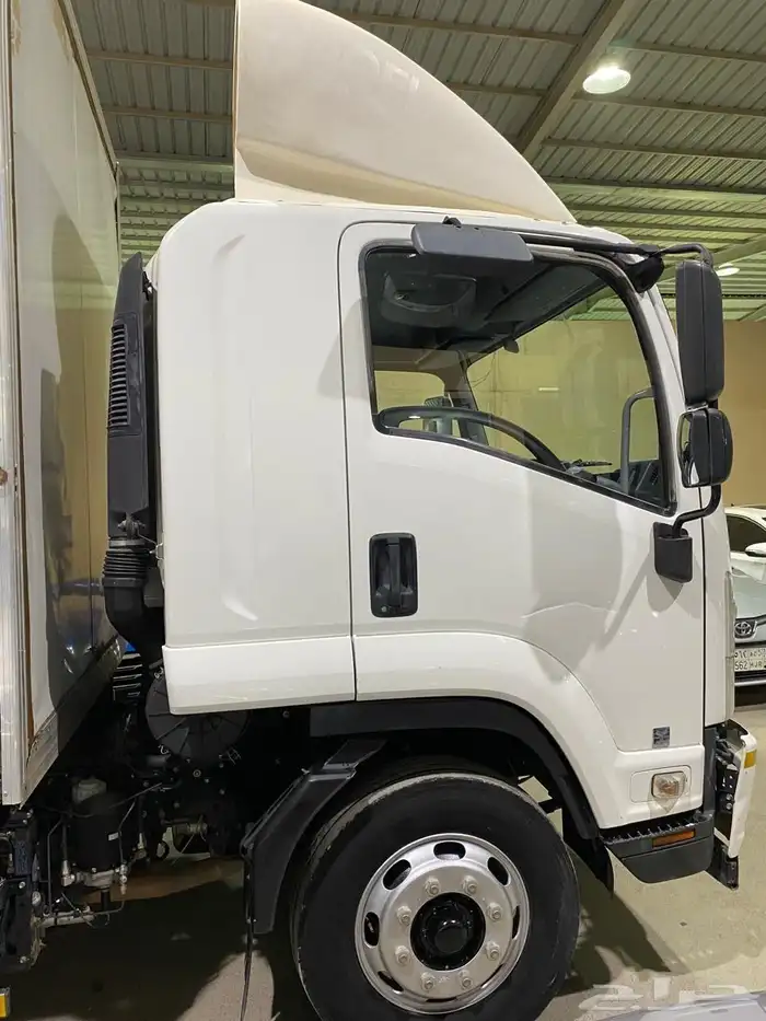 ايسوزو لوري 13طن حاافظة 2020 7