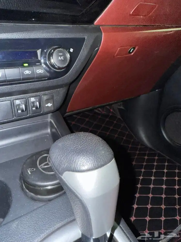 تويوتا هايلكس بنزين مخزنن 32