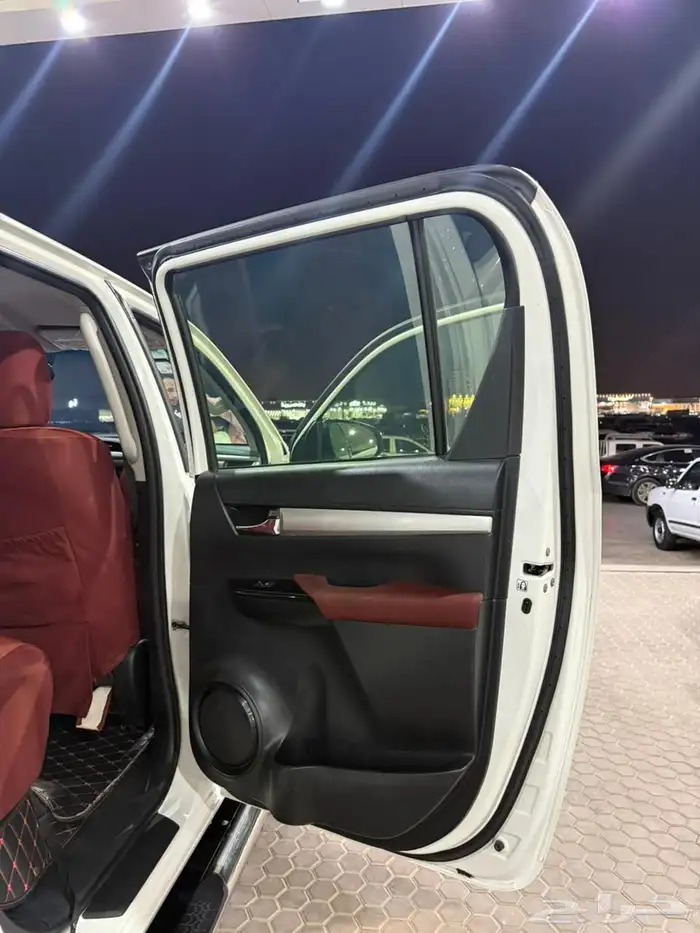 تويوتا هايلكس بنزين مخزنن 45