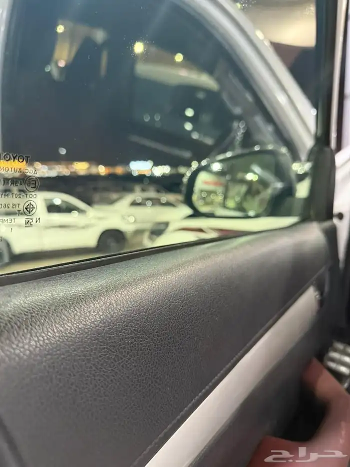 تويوتا هايلكس بنزين مخزنن 23