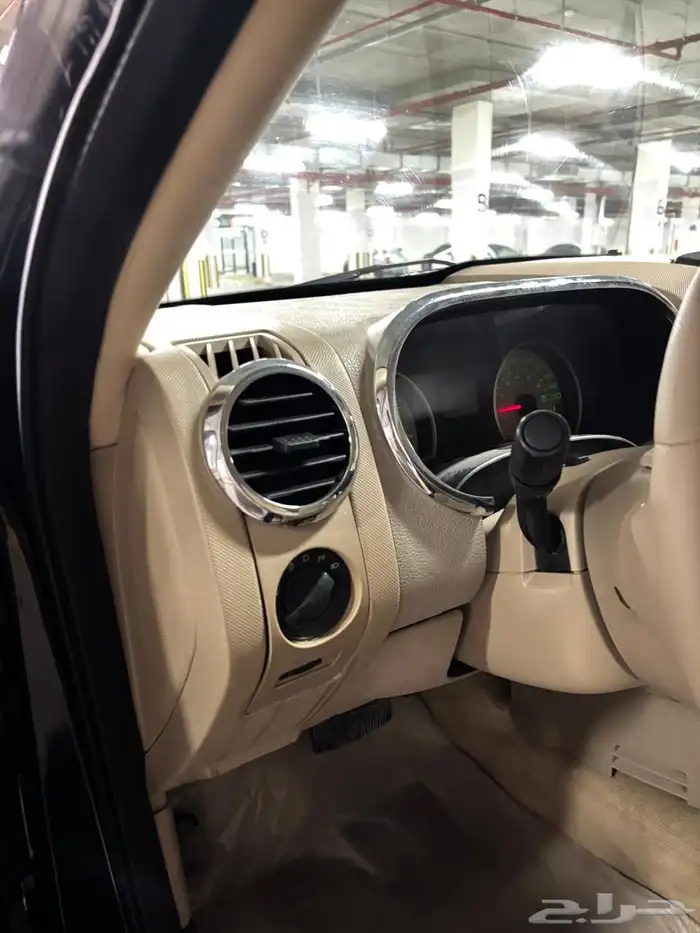 للبيع اكسبلورر 2010 اسود 10