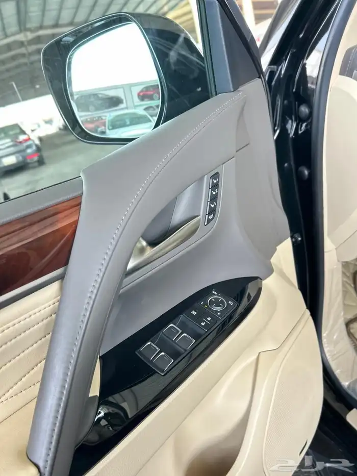 جيب لكزس2021 LX مخزن بلاك دشن عداد 35 الف كيلو 13