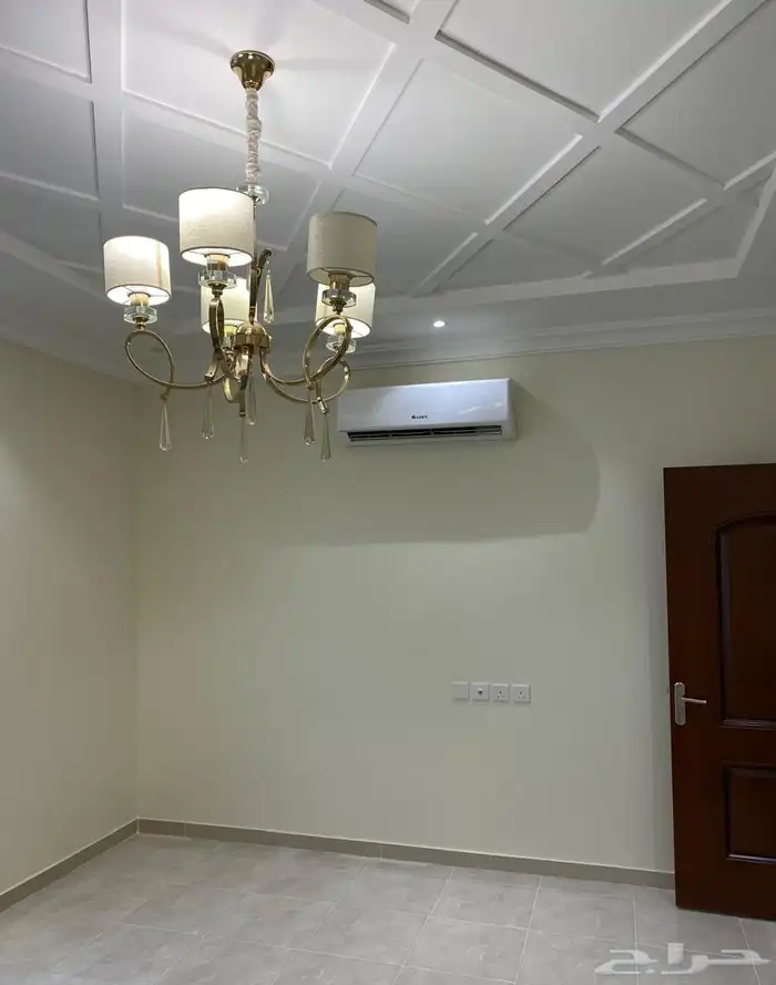 شقة فاخرة حي النزهه مطبخ ومكيفات 2