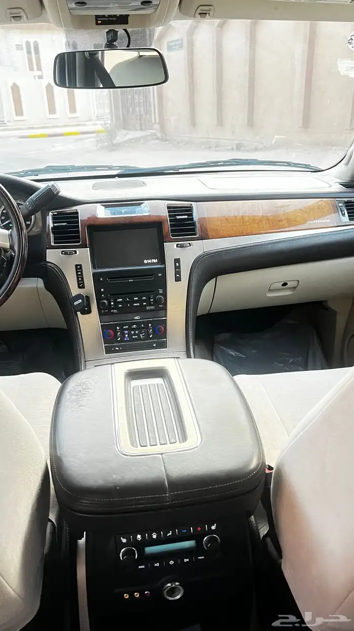 اسكاليد نضيف فل كامل بلاتنيوم2010 6