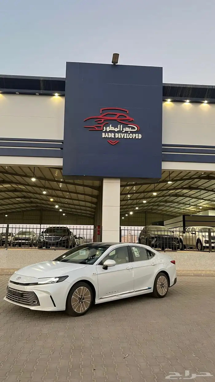 تويوتا كامري LE 6