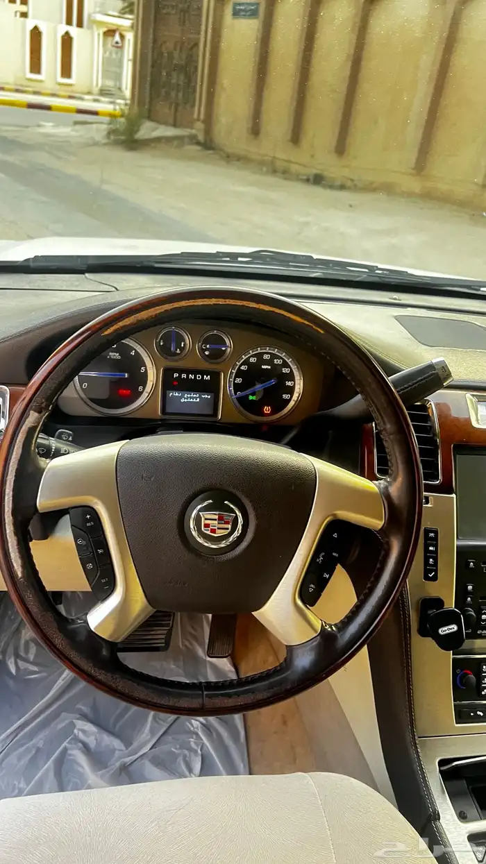 اسكاليد نضيف فل كامل بلاتنيوم2010 10