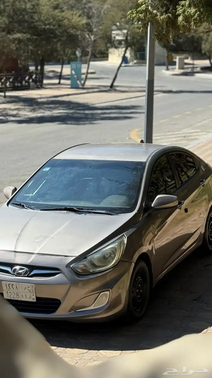 اكسنت 2015 قير مكينه شرط يوجد رشات متفرقه ممشى السياره 180 7