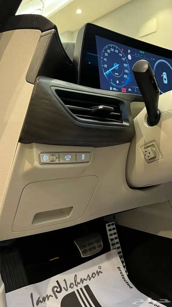 كيا - K8 2022 ( بنزين - V6 )   أعلى فئة فل كامل 16