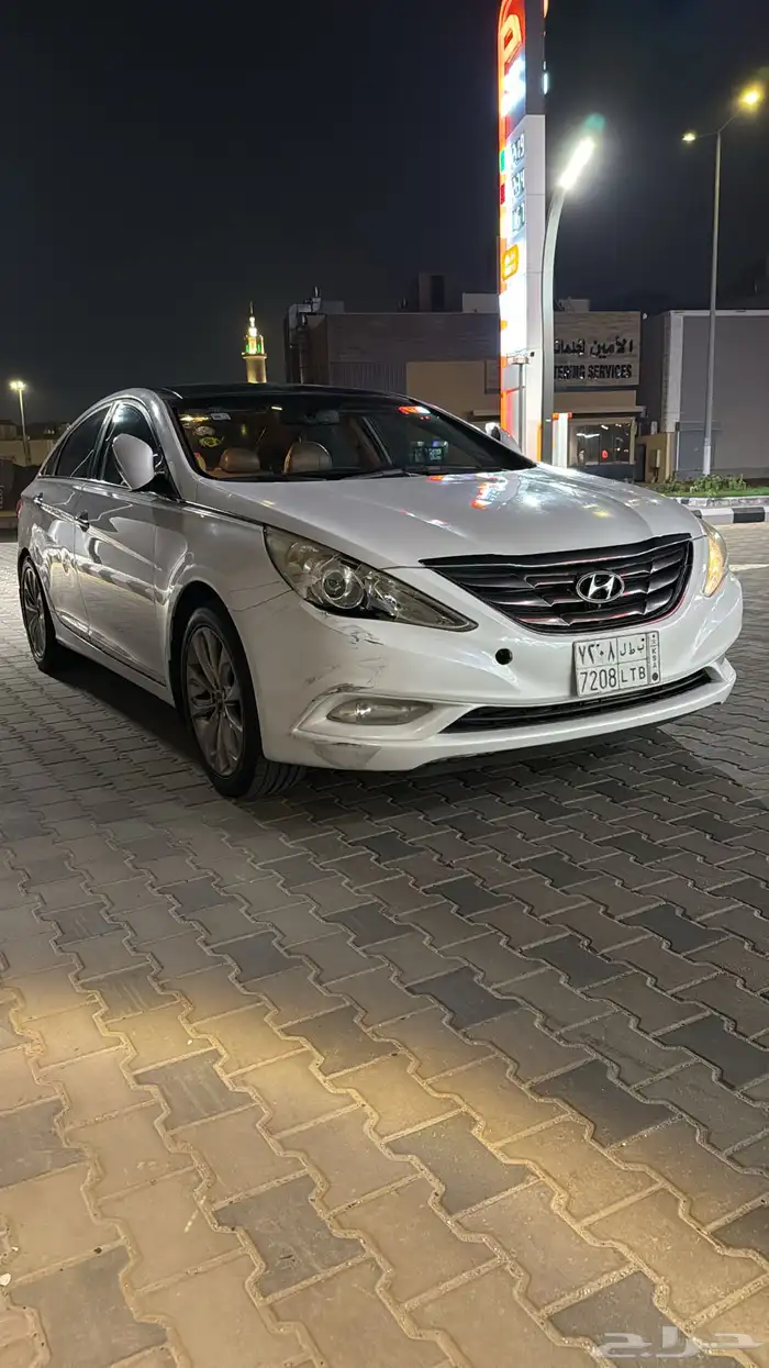 للبيع سوناتا نظيفه 1