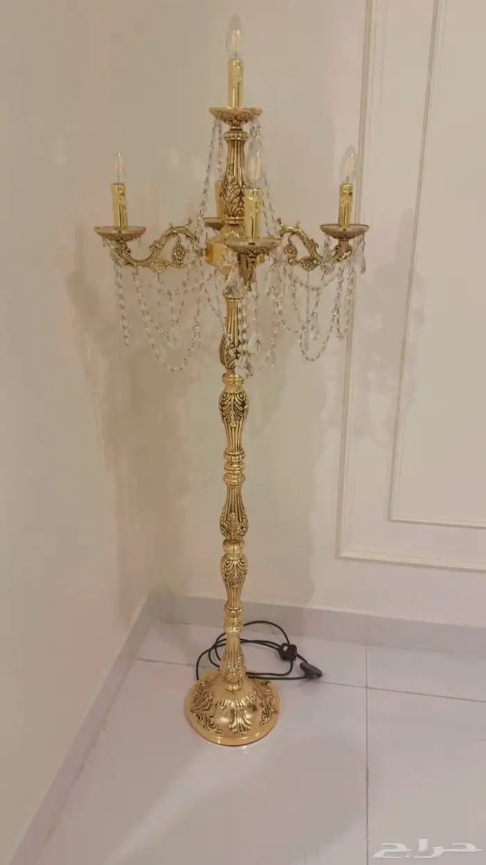 ابجوره عدد 2   طاوله وكرسيين 0