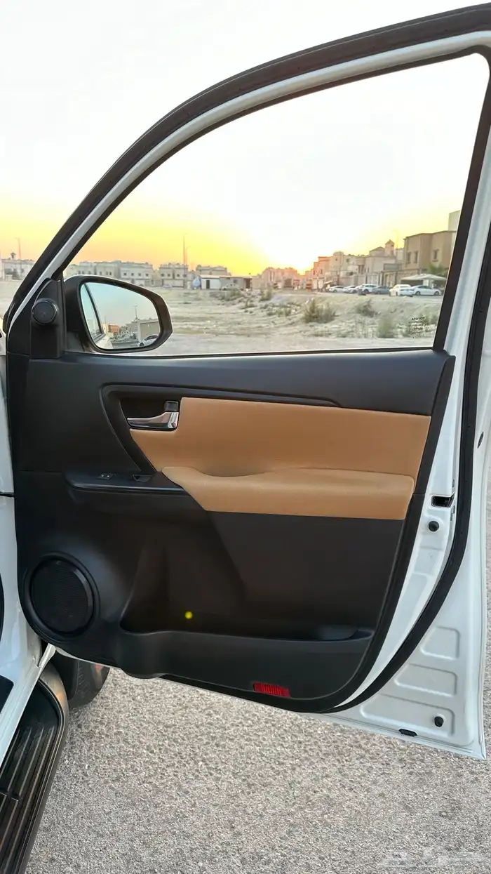 فورتشنر مديل 2022 - 4 سلندر - دبل 15