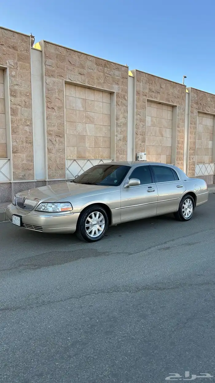 تاون كار 2011 نظيف 1