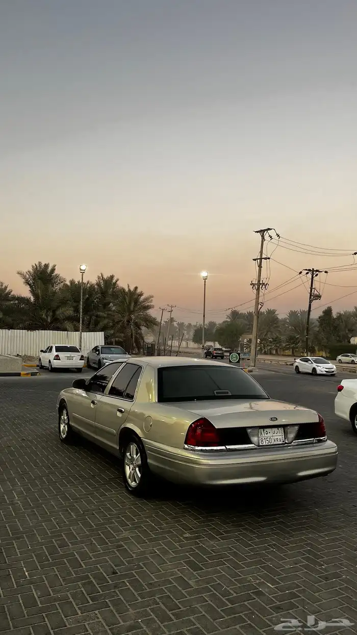 فورد فكتوريا 2008 8