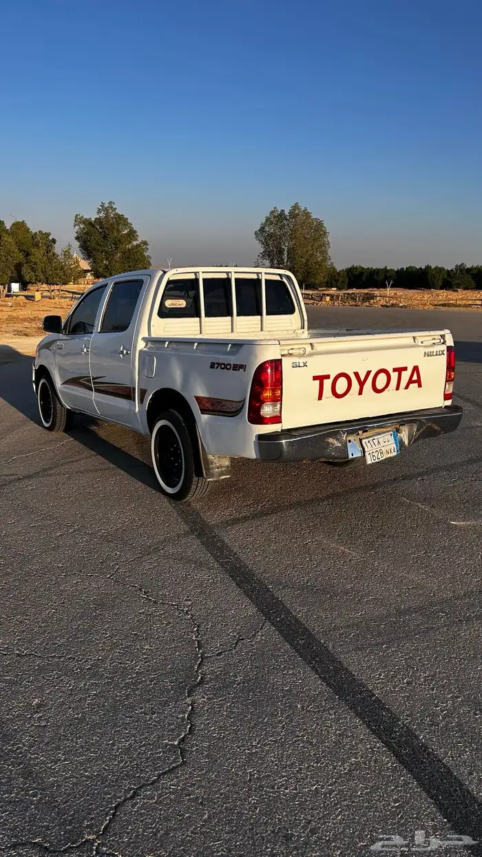 للبيع هايلوكس دفرنسين بنزين 3