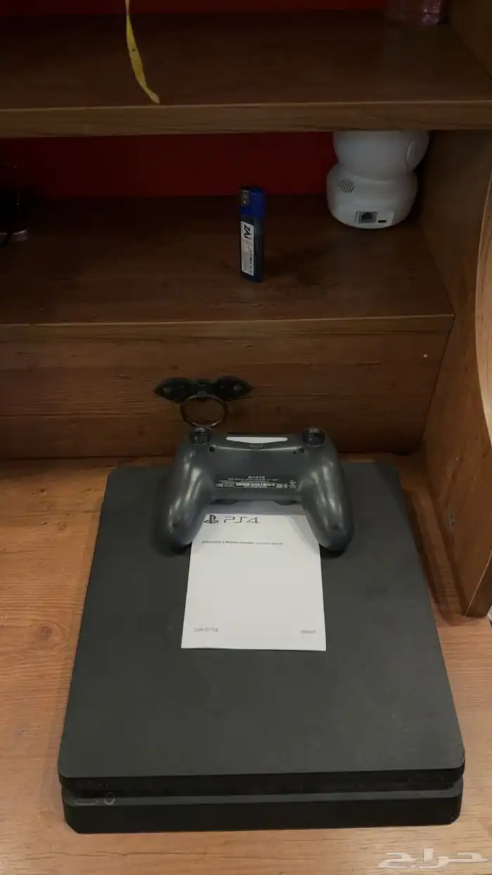 للبيع سوني 4 مستخدم مع اليد والسعر رخيص 0