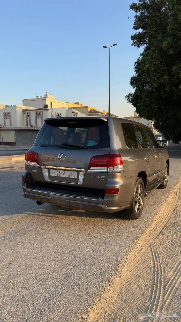 للبيع جيب لكزس LX570 2014 فل كامل 2