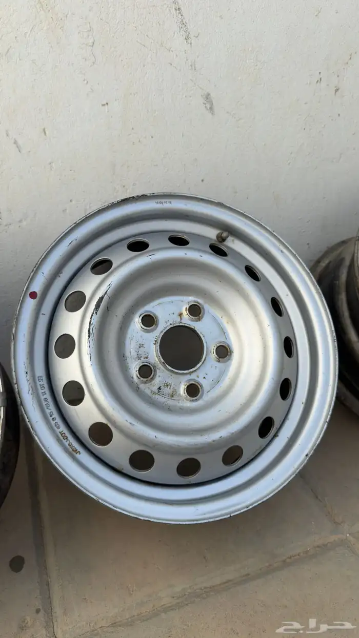 جنوط هايلوكس 2006 - 2015 أصلي وكاله 3