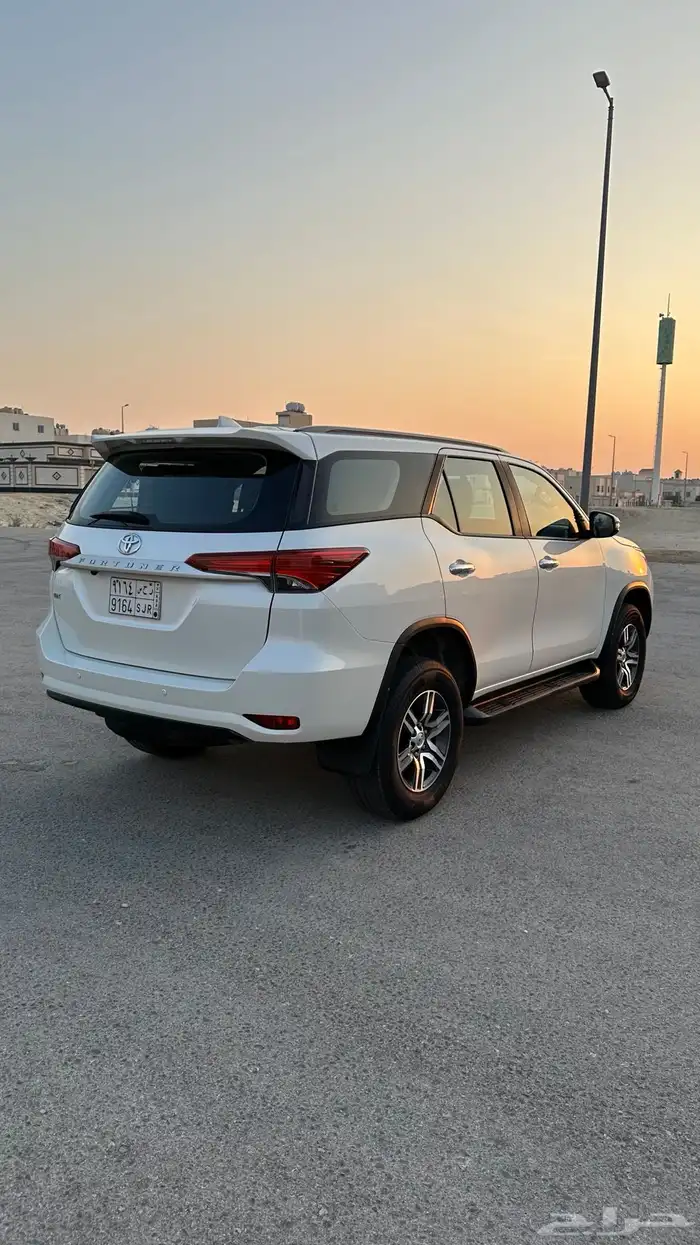 فورتشنر مديل 2022 - 4 سلندر - دبل 5