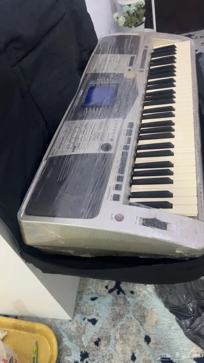 اروق يماها 1000 للبيع معها شاحن وشنطة 2