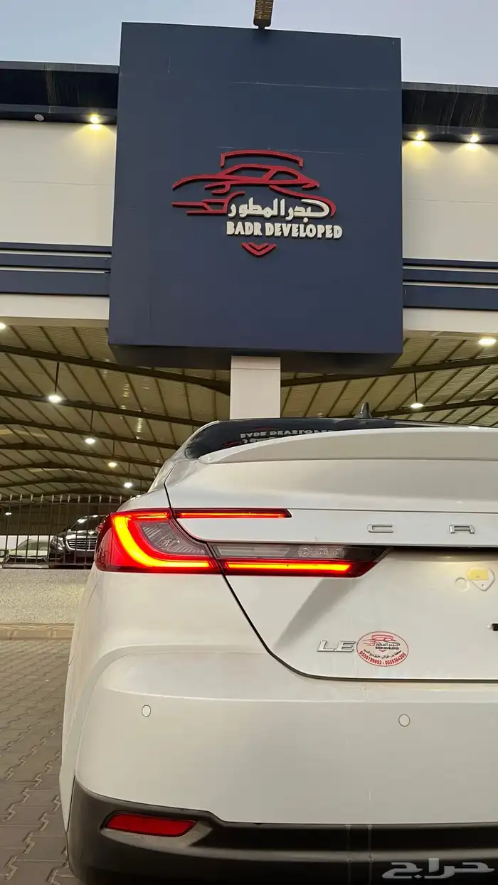 تويوتا كامري LE 5