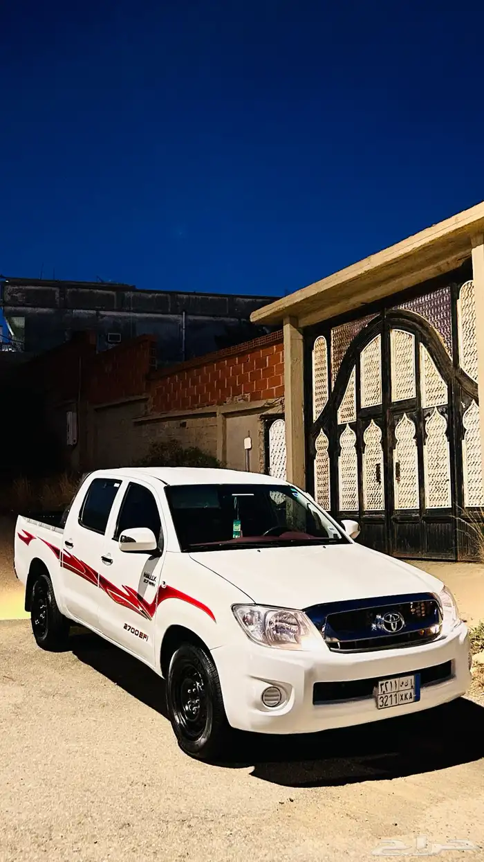 هايلكس GLX2011 فل كامل 2