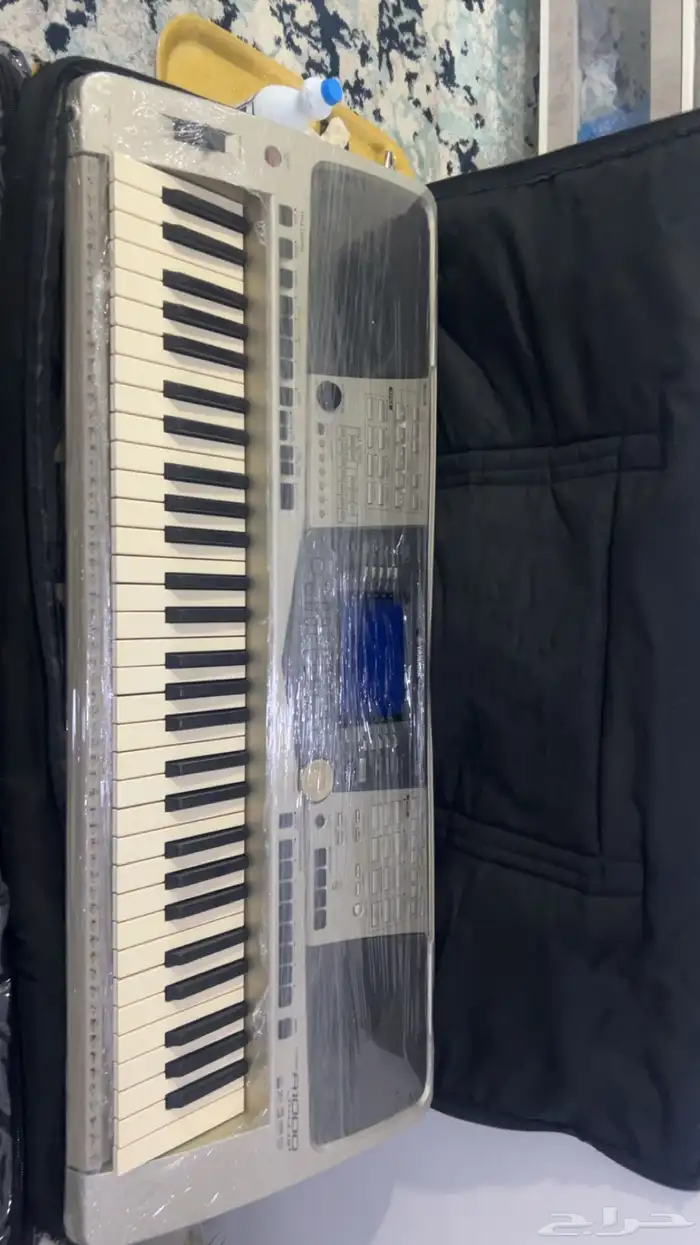 اروق يماها 1000 للبيع معها شاحن وشنطة 0