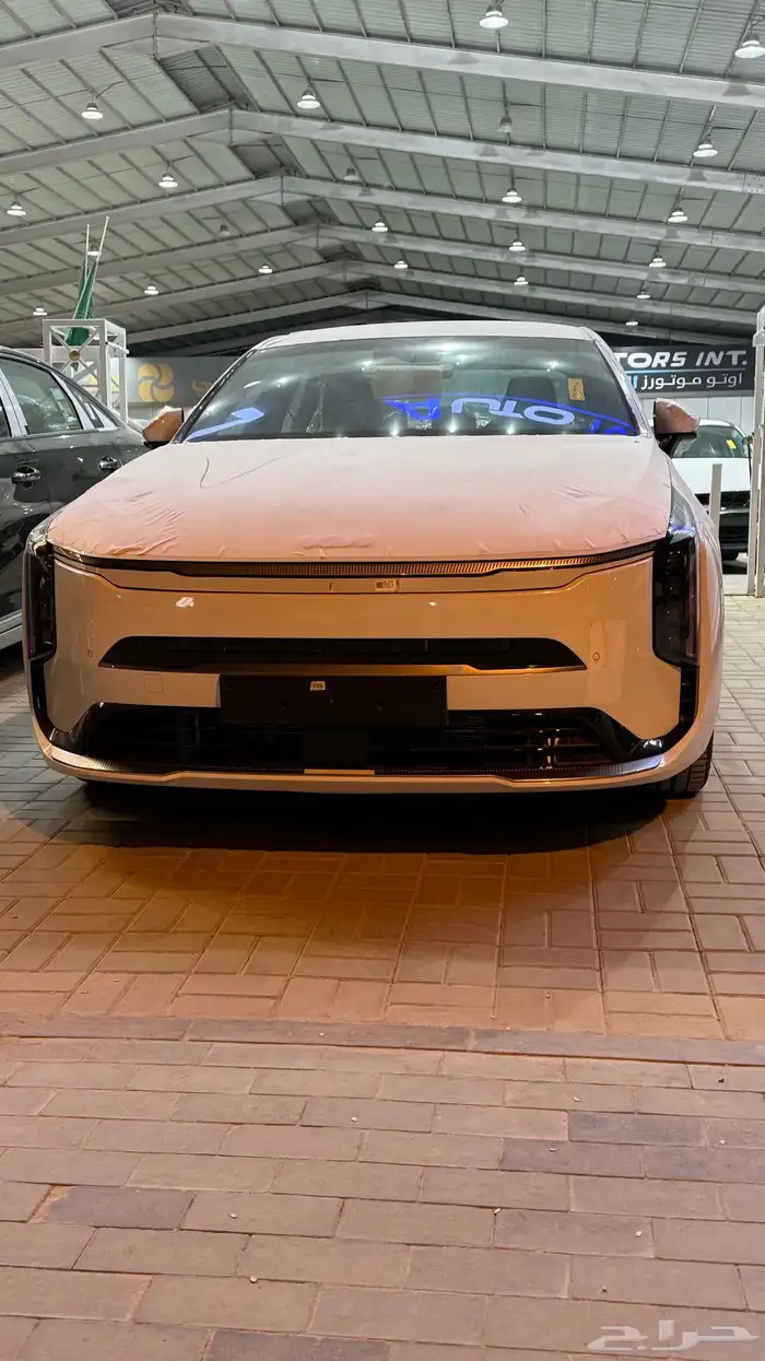 كيا 8 عنوان الفخامه والرقي 0