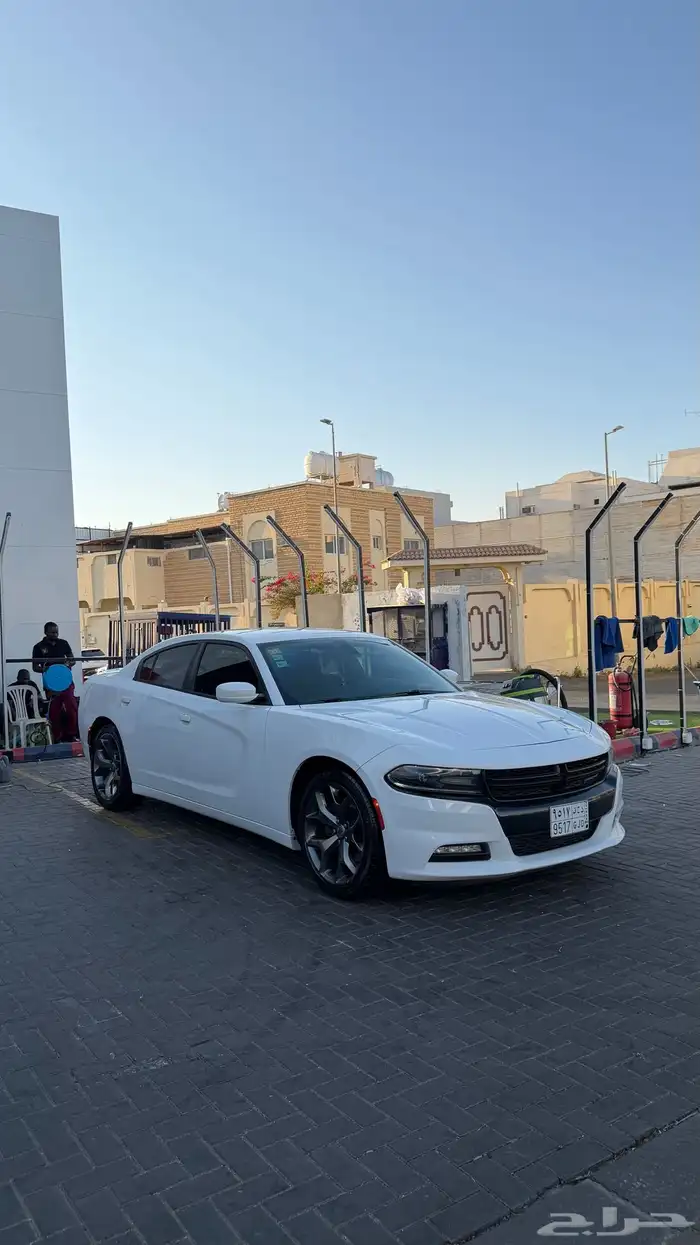 دودج تشارجر 2017 ابيض بلد ممشى 183 الف 3