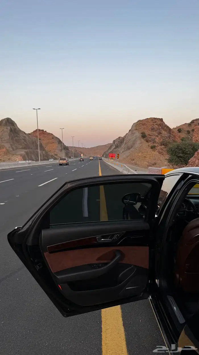 اوديA8L 2013ممشى قليل 33