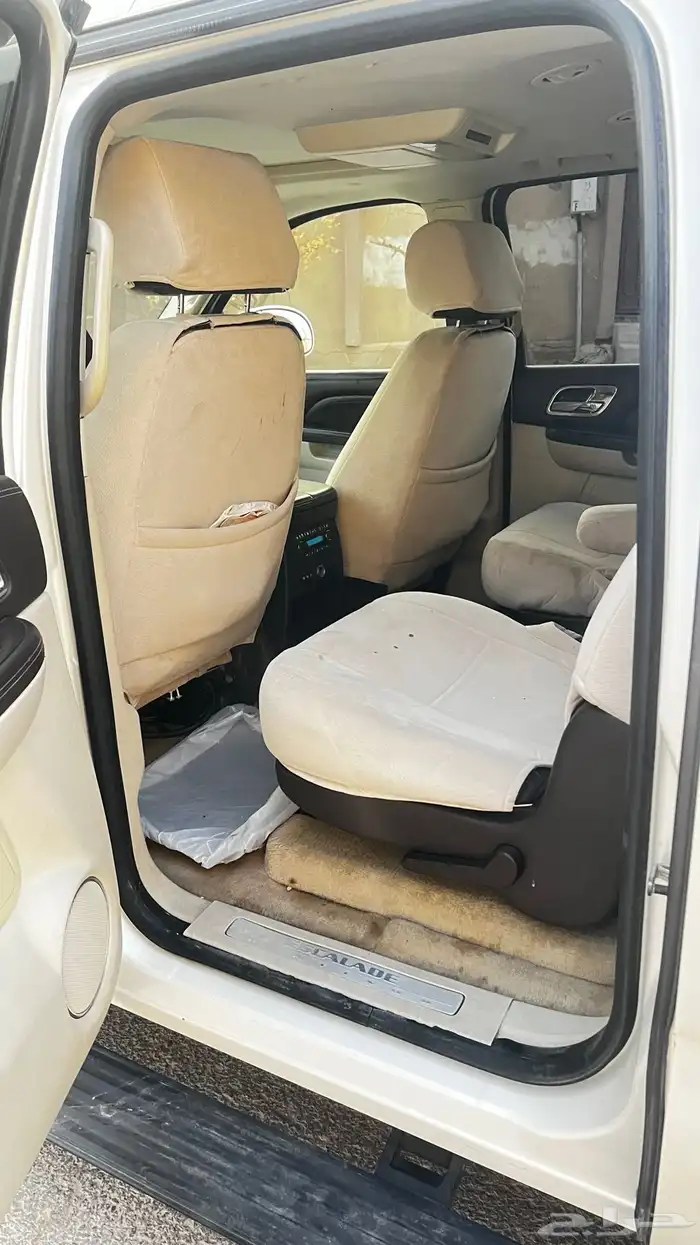 اسكاليد نضيف فل كامل بلاتنيوم2010 3