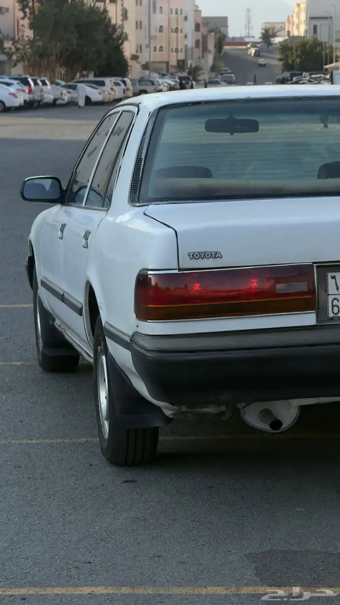 كرسيدا 1990 بحالة ممتازة 4